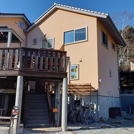 Orange Cabin Inn Far From Station Fujikawaguchiko Eksteriør billede