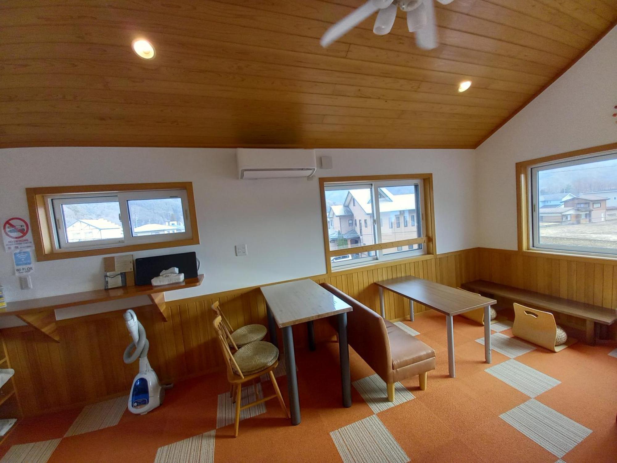 Orange Cabin Inn Far From Station Fujikawaguchiko Eksteriør billede